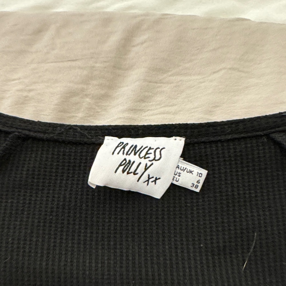 Princess Polly Black Ribbed Bodysuit short sleeve - Picture 2 of 7